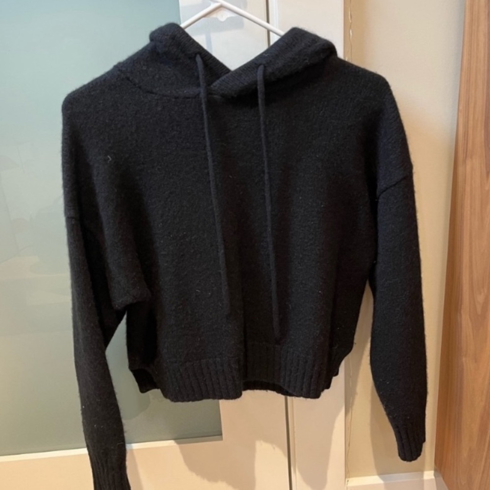 Babaton Aritzia Cashmere hoodie black S